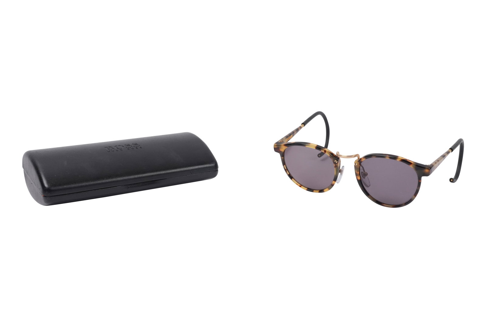 A PAIR OF RALPH LAUREN ‘SPORTSWOMAN’ TORTOISESHELL SUNGLASSES Made in Italy, c.1990s-early 2000s (1 of 7)
