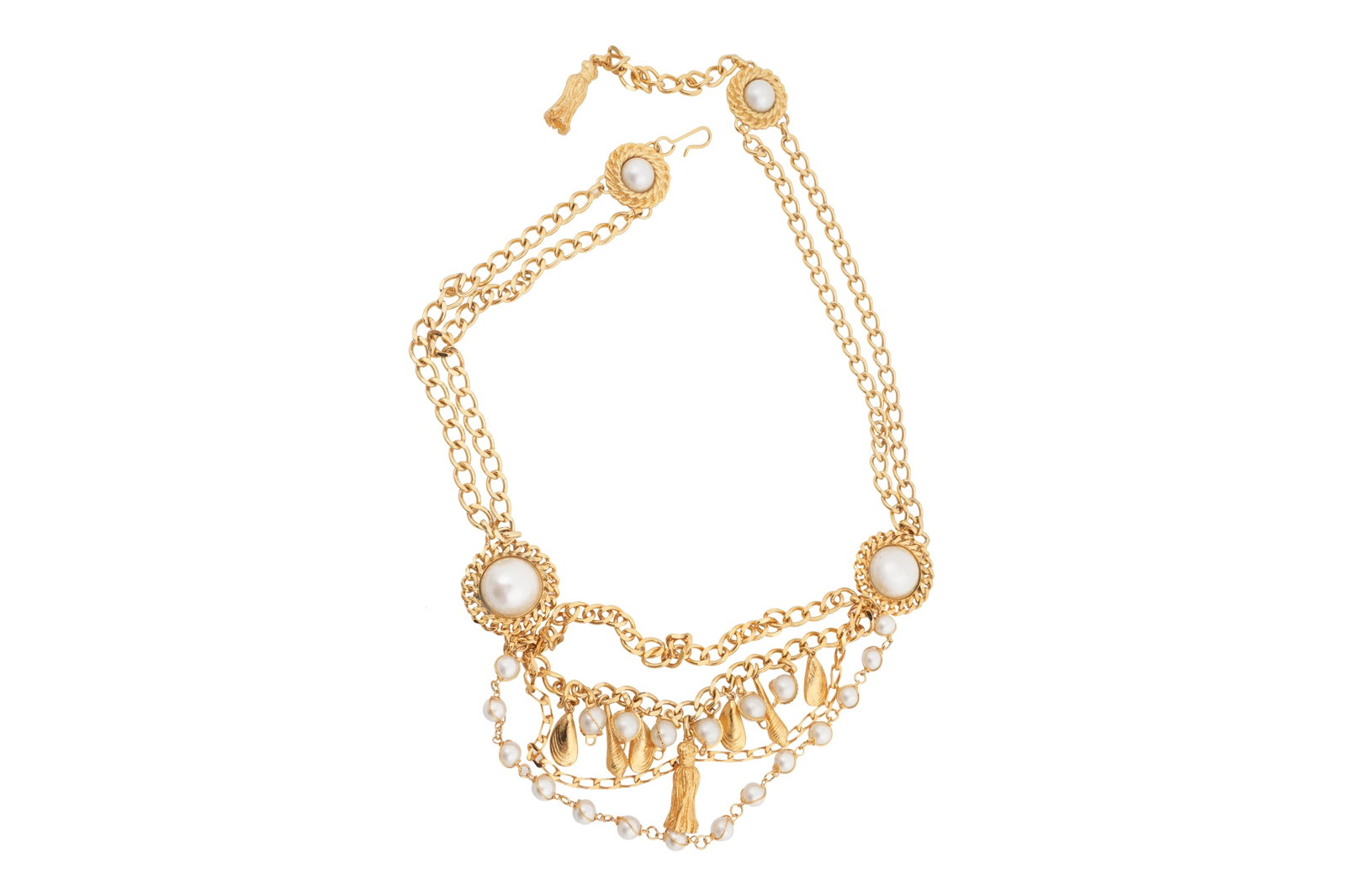 A GILT METAL, FAUX PEARL, SEASHELL AND CHAIN BELT, IN THE CHANEL STYLE c.1980s–1990s (1 of 5)