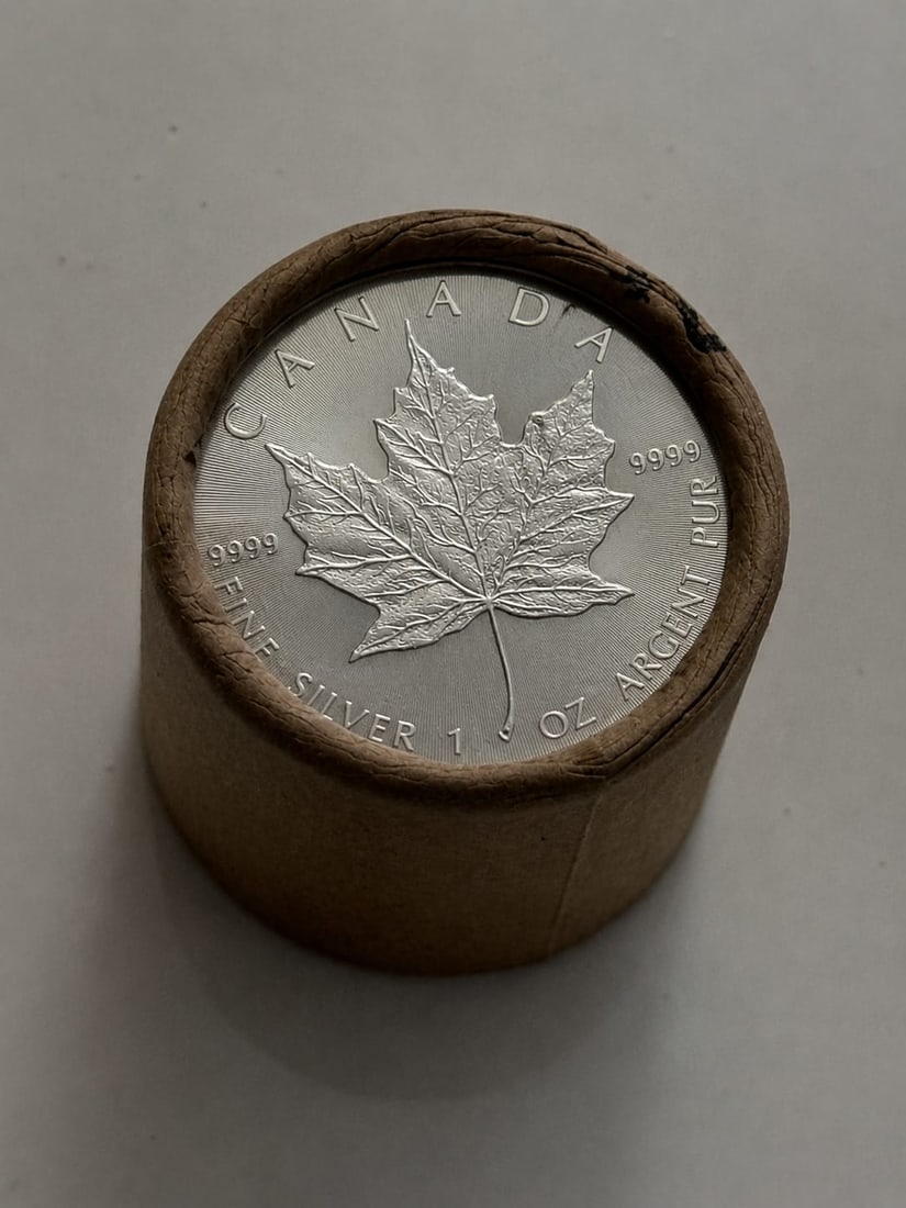 20 QTY $5 Coin 1990&1990 Elizabeth-2 Canadian Maple roll (1 of 2)