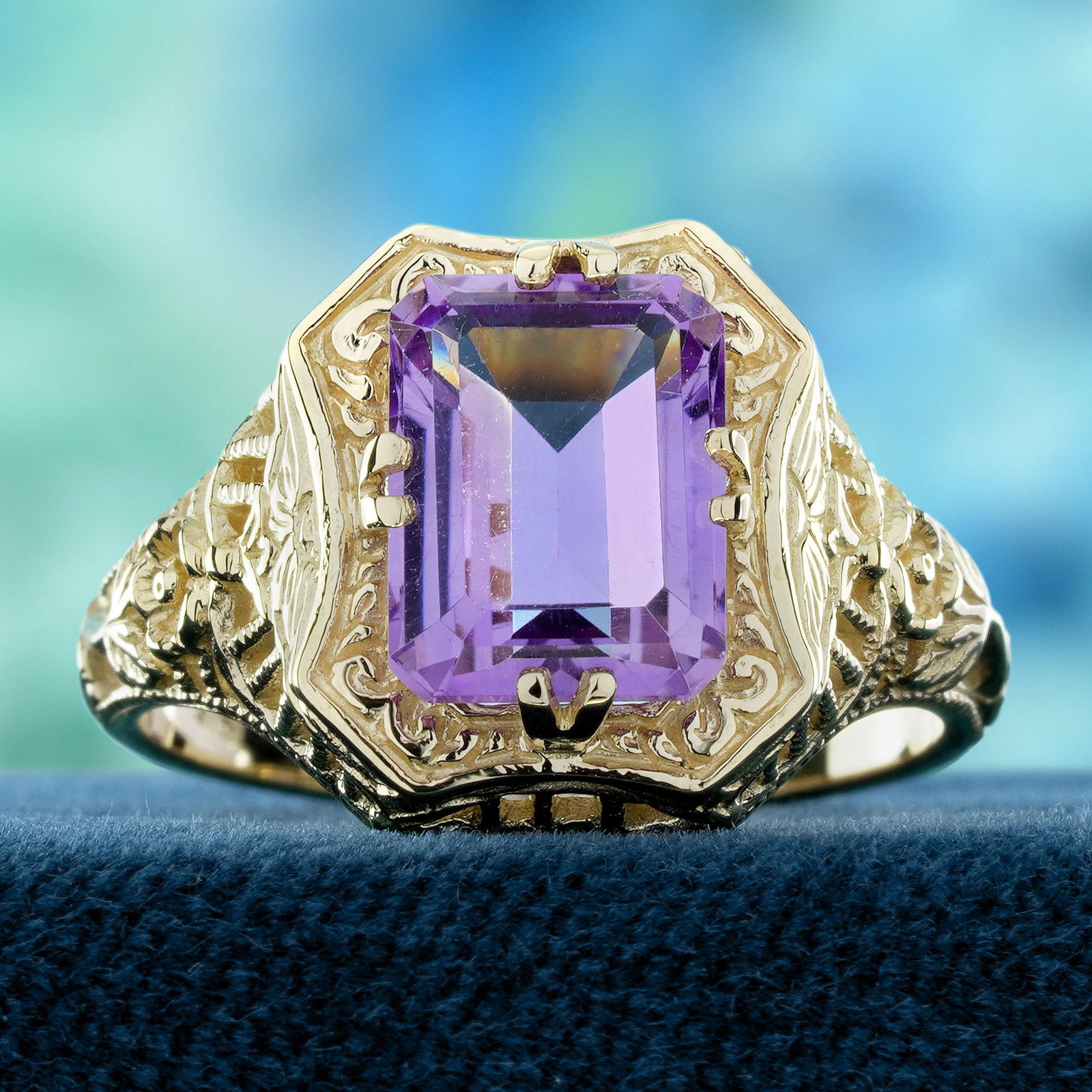 9K Yellow Gold Natural Amethyst Vintage Style Ring (1 of 7)