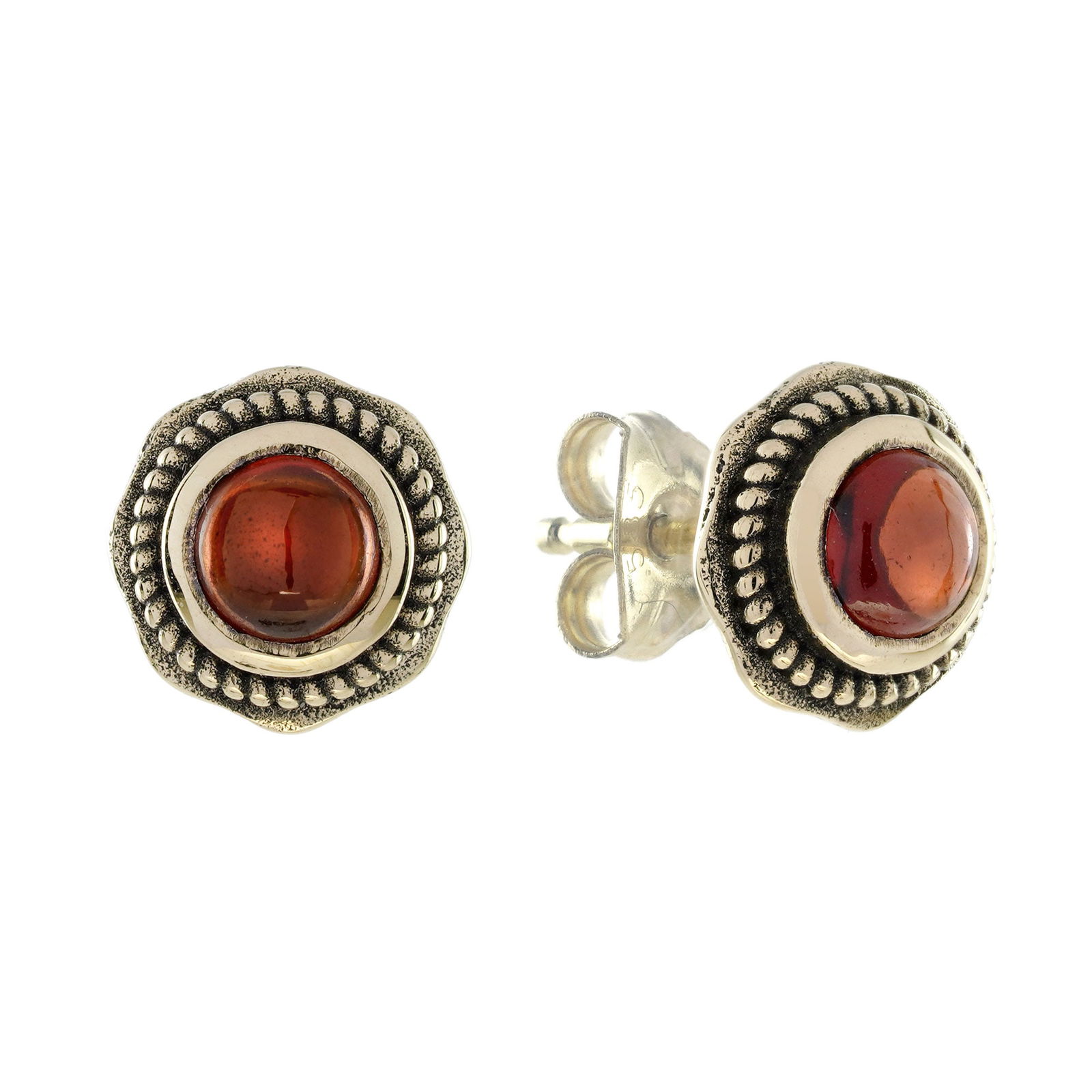 14K Yellow Gold Natural Cabochon Garnet Vintage Style stud Earrings: CHARACTERISTICSStatus: Ready to shipOrigin: ThailandMetal: Solid 14K Yellow Gold Total Gemstones Weight: 0.96 carat (approx.)Total Gram Weight: 1.87 g. (approx.)*Pictures have been enlarged to show de