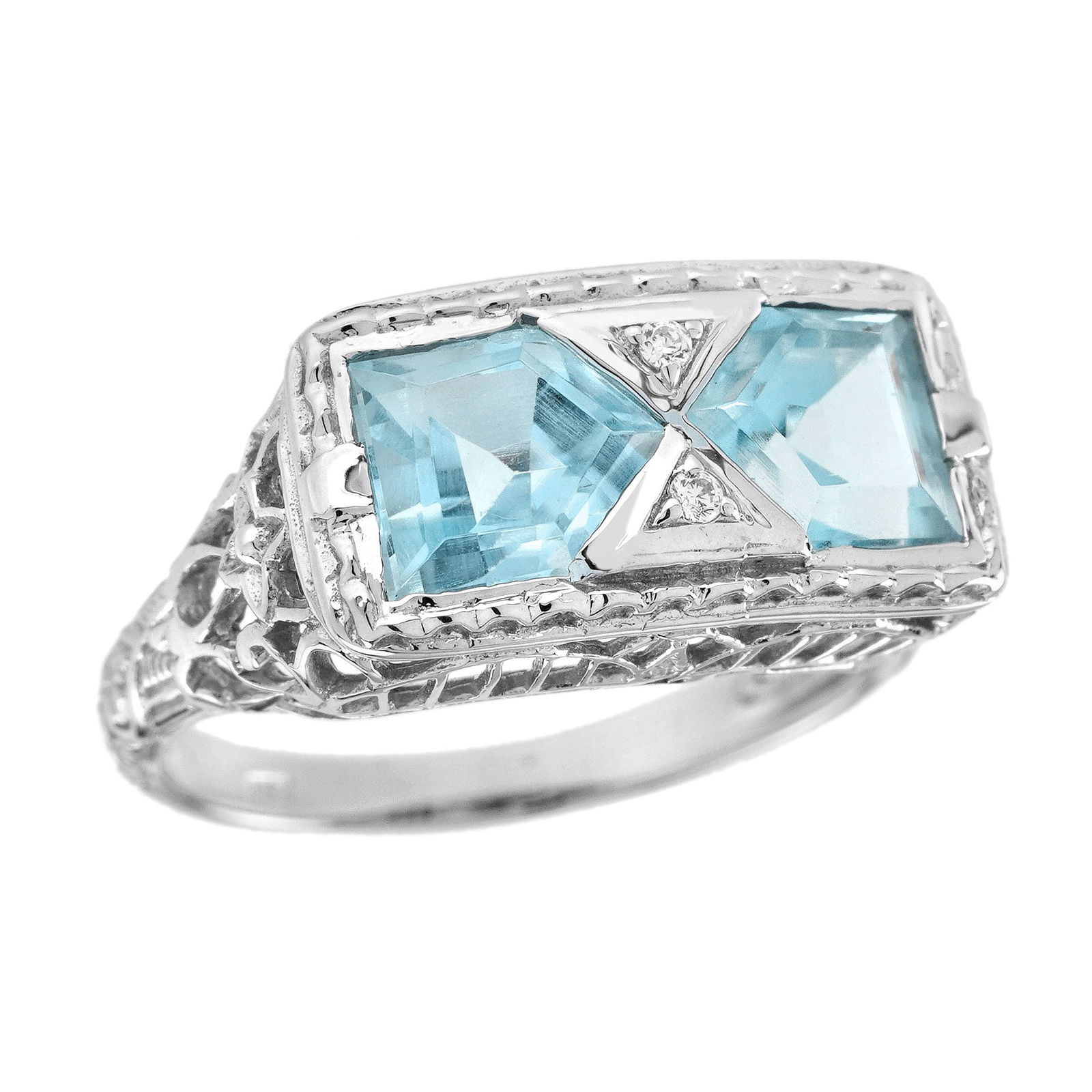 14K Gold Natural Aquamarine and Diamond Vintage Style Duo Ring: CHARACTERISTICSOrigin: ThailandMetal: Solid 14K White GoldRing Size: US 7Total Gemstones Weight: 4.32 carat. (approx.)Total Gram Weight: 4.10 g. (approx.)*Pictures have been enlarged to show details*P