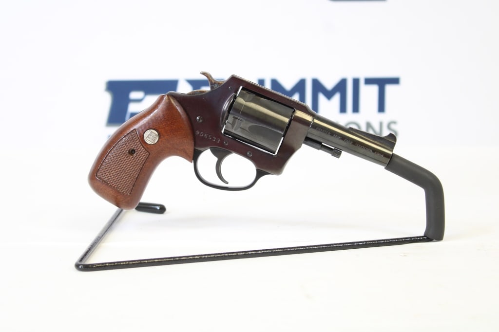 Charter Arms Bulldog .44 Special: Known for its rugged reliability and stopping power, Charter?s Bulldog is a versatile revolver for personal or home protection. This double action revolver is in excellent condition showing minimal si