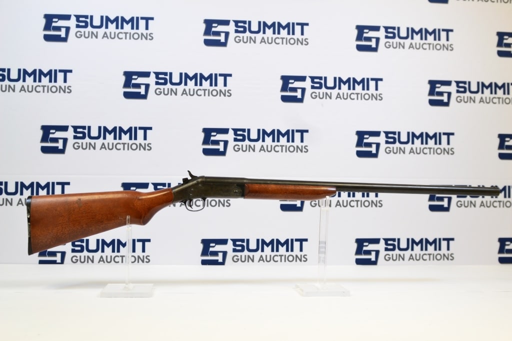 H&R Inc. Model 88 12ga: This H&R Topper Model 88 is in good condition. Wooden furniture and blued finish are in good shape. Has a bead front sight. Case hardening is in good shape. Please see photos. - Bore: Shiny , Action: