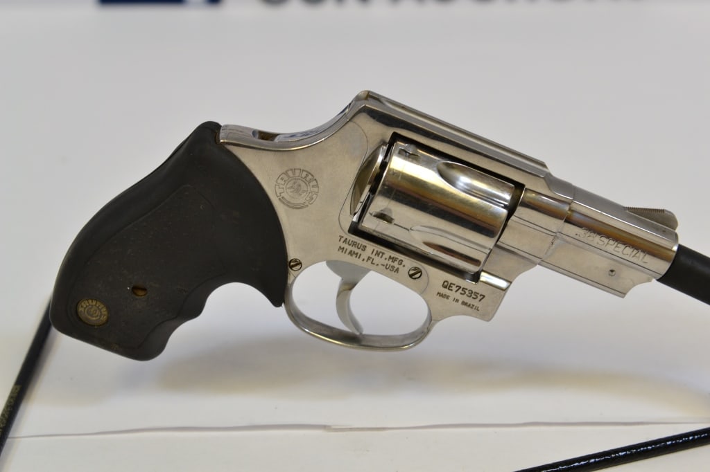 Taurus 85 .38 Special: This snub nose revolver chambered in .38 Special comes with ramp front sight, original black grips, shows no signs of wear and tear. Please see photos. ; Barrel Length: 2 ; Bore: Shiny ; Action: Doubl