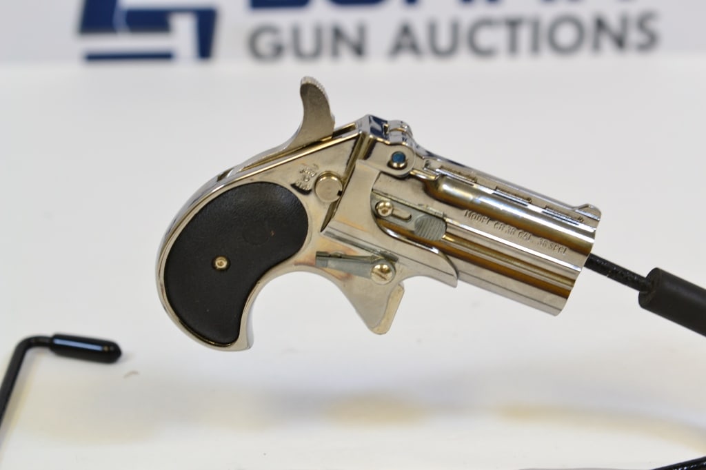 Cobra CB38 .38 Spl: This Cobra CB38 Derringer comes with ramp front sight, smooth action, and shows minimal signs of wear and tear. Please see photos. ; Barrel Length: 2.75 ; Bore: Shiny ; Action: Single ; SN# CT099957