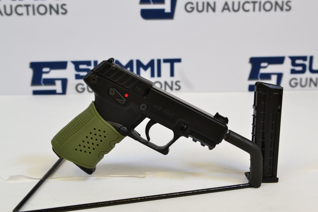 Kel-Tec P17 .22LR: Up for auction is a lightweight, polymer .22 plinker from Kel-Tec. Comes with fiber optic front sights and adjustable rear sights. Ambi selector safety, lower rail mount and one magazine. Overall in v