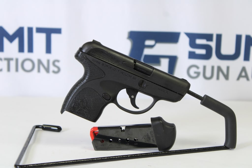 Taurus Spectrum .380 ACP: This pocket pistol comes with fixed front and rear sights, polymer frame, one magazine. Overall in very good condition. Please see photos. ; Barrel Length: 3 ; Bore: Shiny ; Action: Semi ; SN# 1F03219