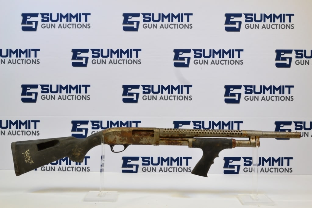 Rock Island Armory M5 12ga: Up for auction is a worn RIA M5 12 gauge shotgun. This piece needs some TLC to operate. Comes with bead front sight, pistol foregrip, rubber butt pad, selector safety. Rust throughout firearm. needs w