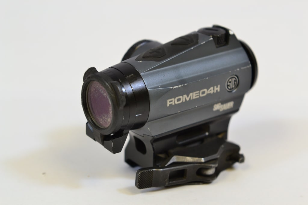 Sig Sauer Romeo 4 Compact Red Dot S: Up for auction is a used Sig Sauer Romeo 4 Compact Red Dot sight, with a quick detach mount. Please see photos. ; Barrel Length: ; Bore: ; Action: ; SN#