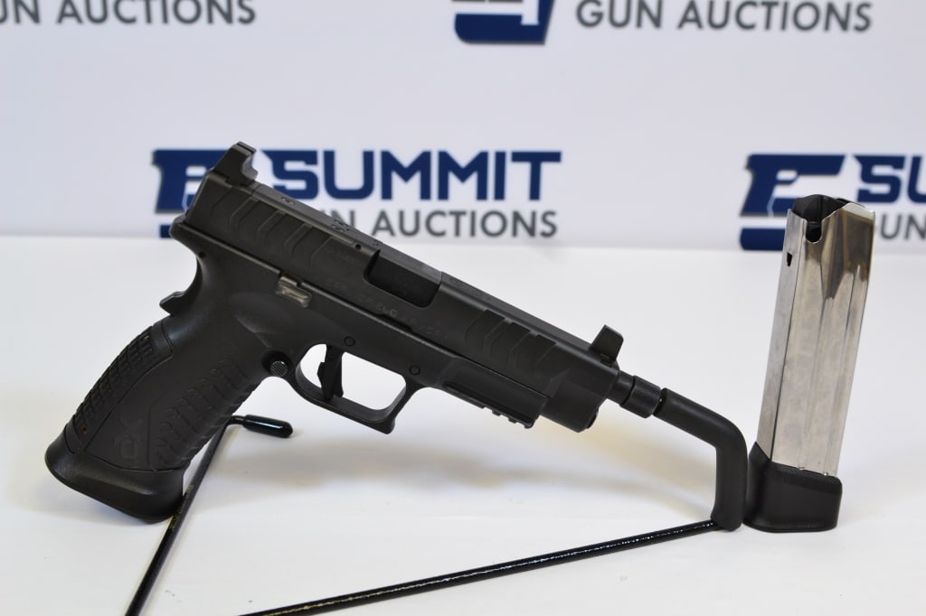 Springfield Armory XDM Elite 9mm: Up for auction is a Springfield XDM Elite chambered in 9mm. This pistol comes with fixed sights, one magazine, and a threaded barrel. Overall in good condition, please see photos. - Barrel Length: 5 ;
