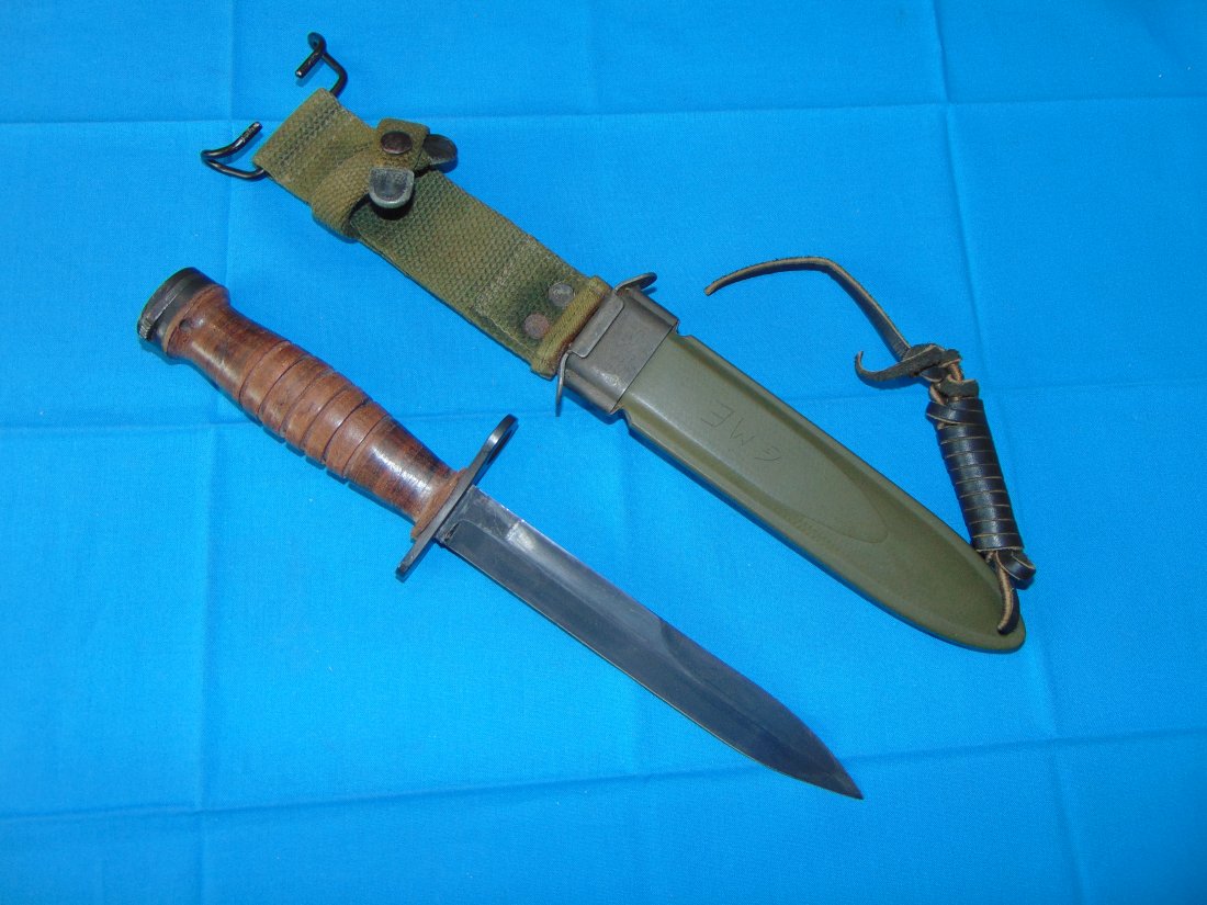 Unissued WWII M4 Bayonet, KINFOLKS, for M-1 Carbine (1 of 14)