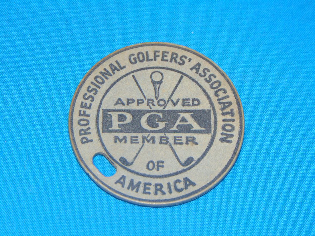 Vintage PGA Golf Member Badge, Newport R.I. Country Club (1 of 2)