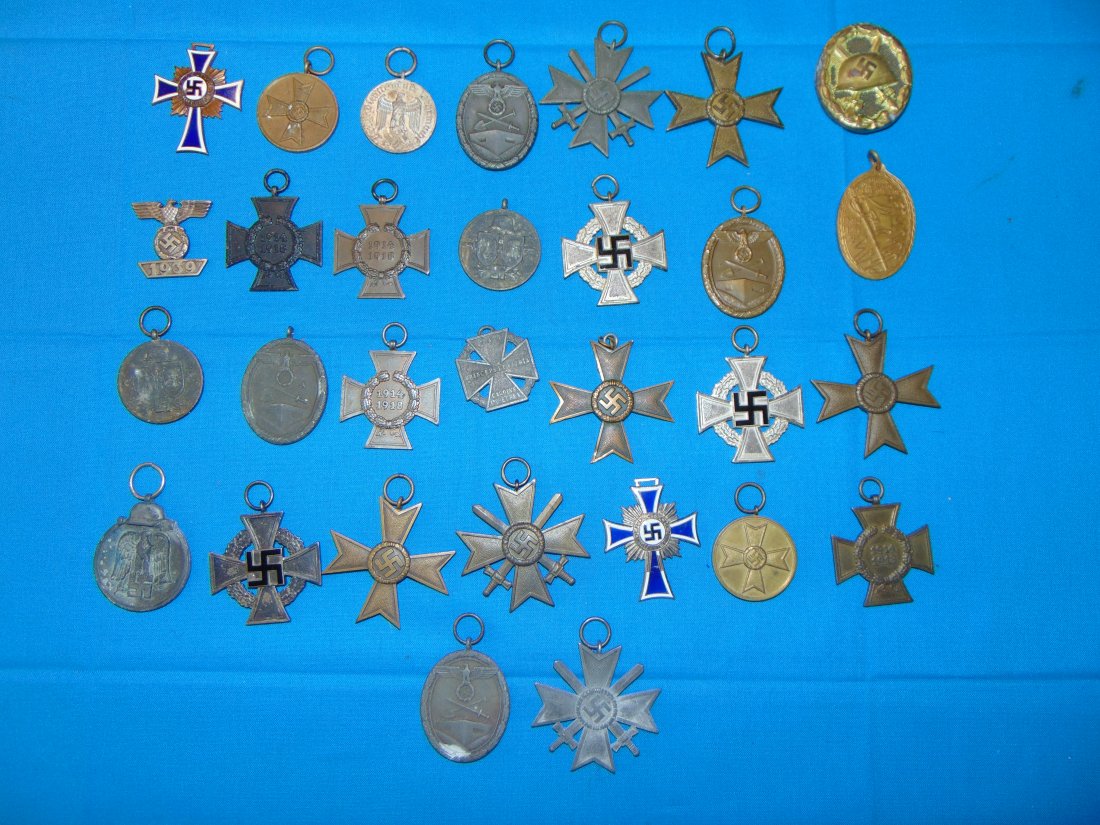 Large WWI - WWII German Medal Lot (1 of 12)