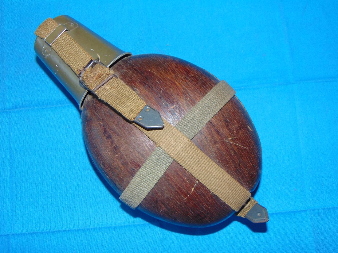 WWII German DAK Afrika Corps Tropical Coconut Canteen (1 of 8)