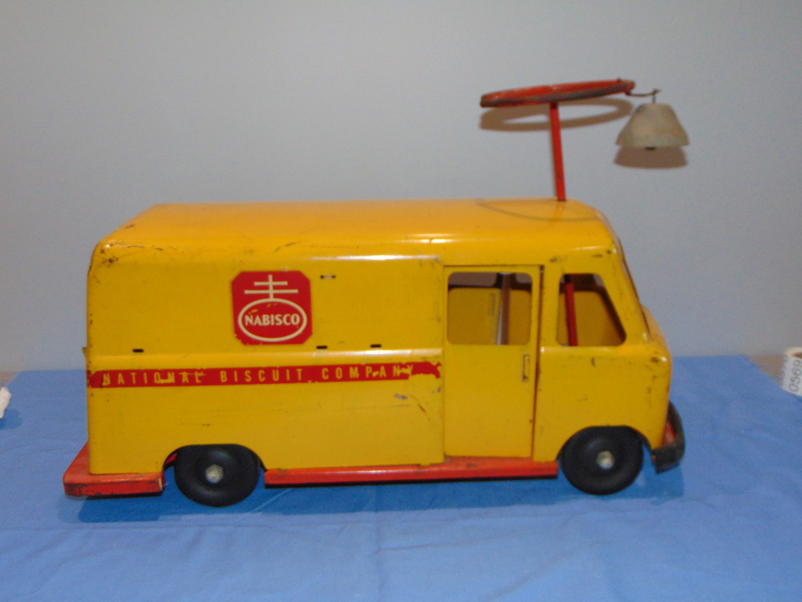 Original Antique Pressed Steel Tin Toy, Roberts NABISCO Ride-On Truck Van (1 of 7)
