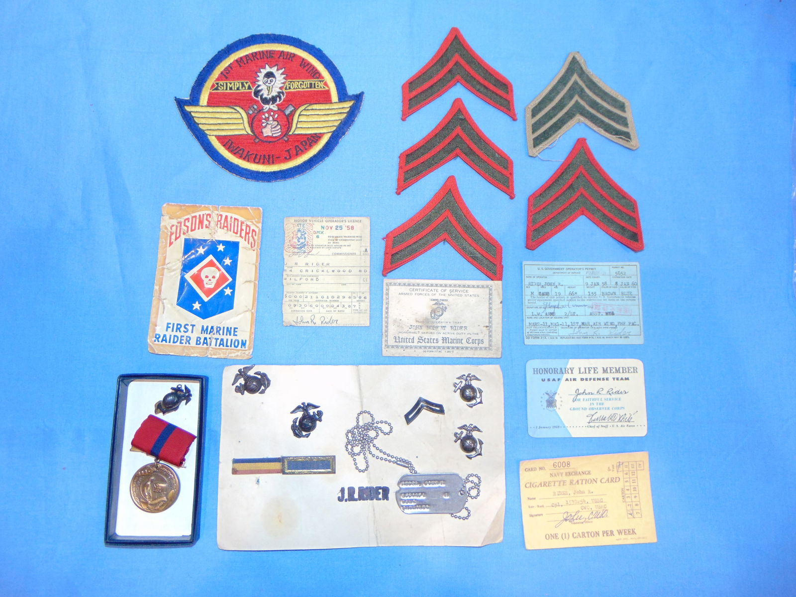 Korean - Vietnam War Era Lot w/ USMC 1st MAW Air Wing Squadron Patch, Iwakuni Japan (1 of 8)