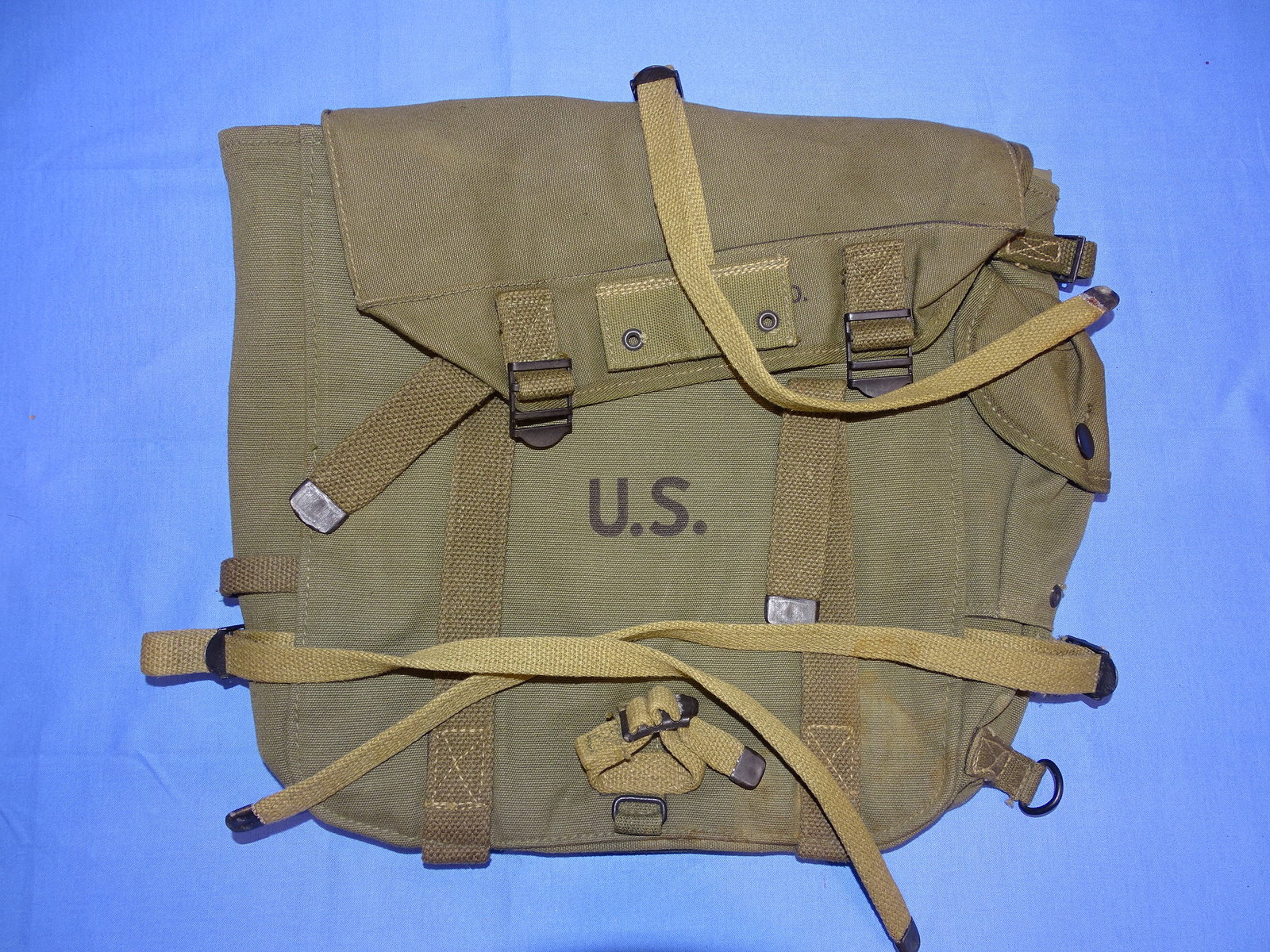 Mint Unissued WWII Rubberized Bag Pack, 1945 Hinson: MINT UNISSUED WWII BAG.