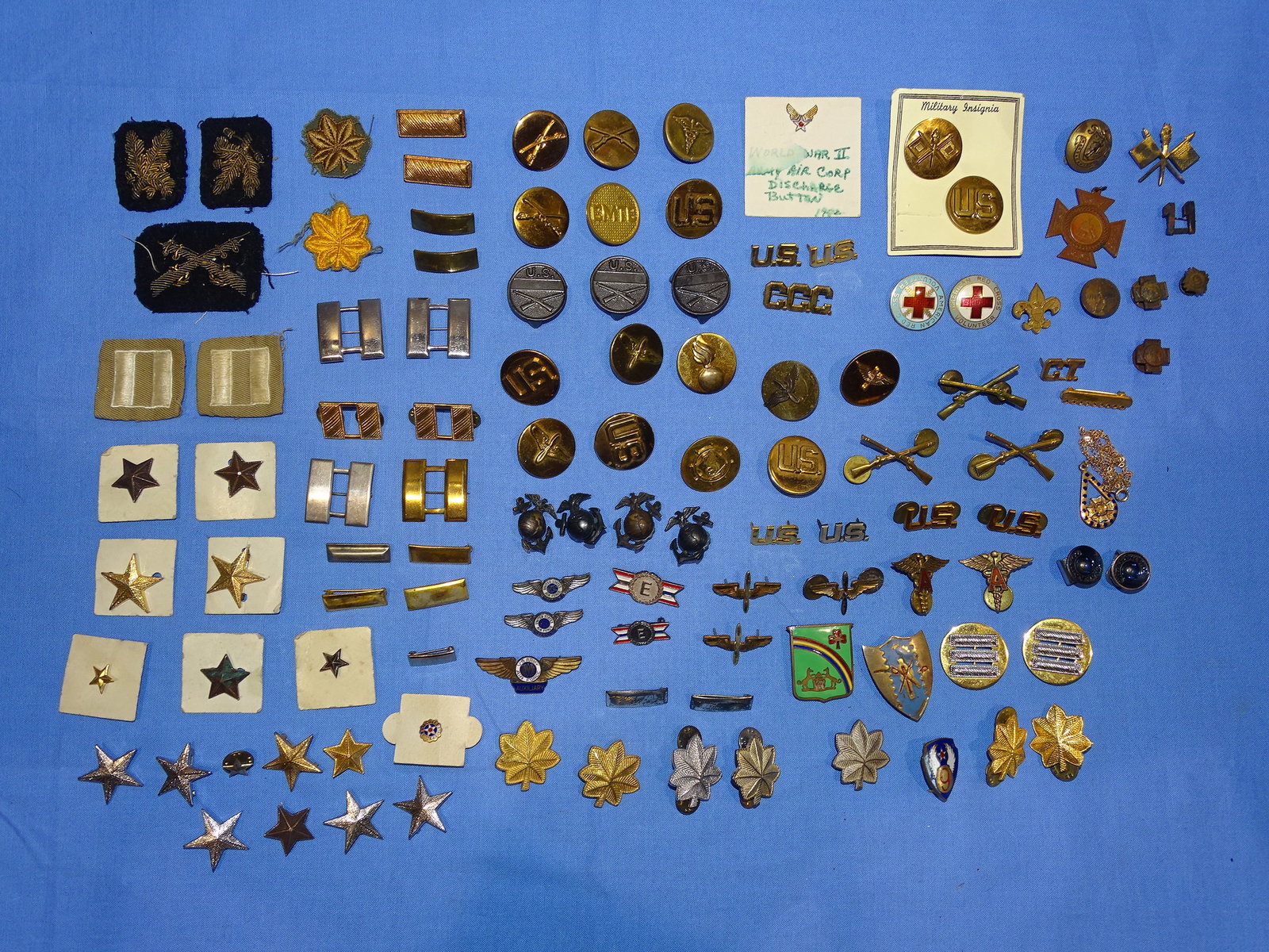 WWI-WWII U.S. Insignia, Rank Pin Patch Lot: NICE LOT OF U.S. INSIGNIA.