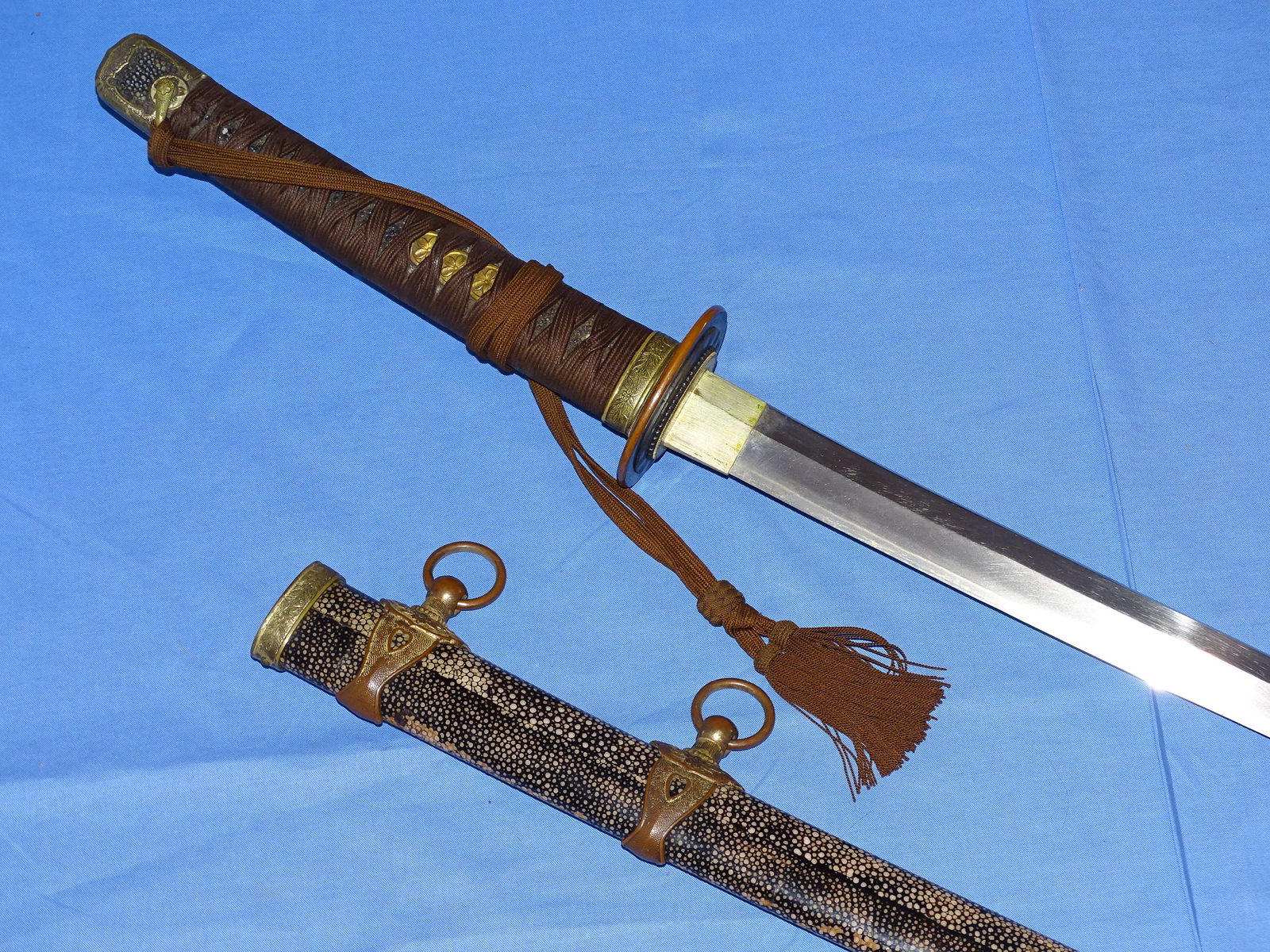 Superb Early WWII Japanese Kai-Gunto IJN Naval Officers Gendaito Sword (1 of 20)