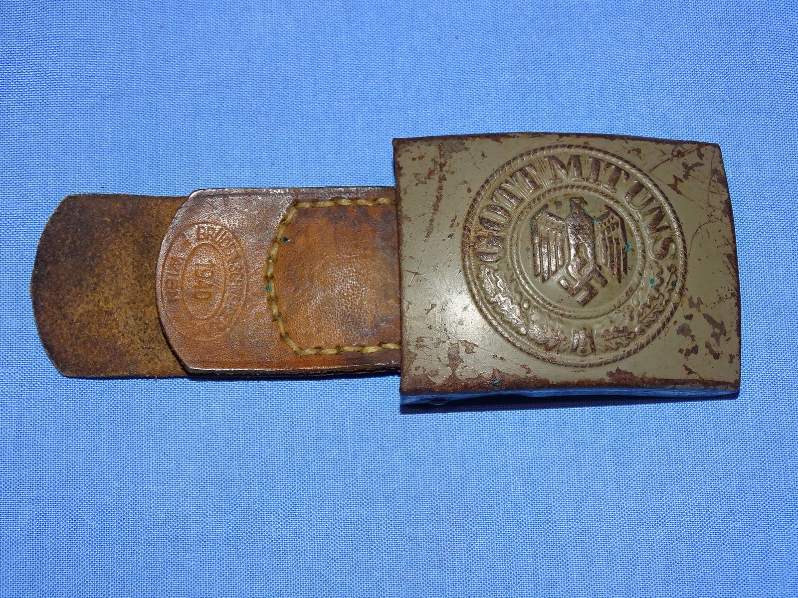 WWII German Army Heer Belt Buckle w/ Leather tab, 1940 Dated (1 of 6)