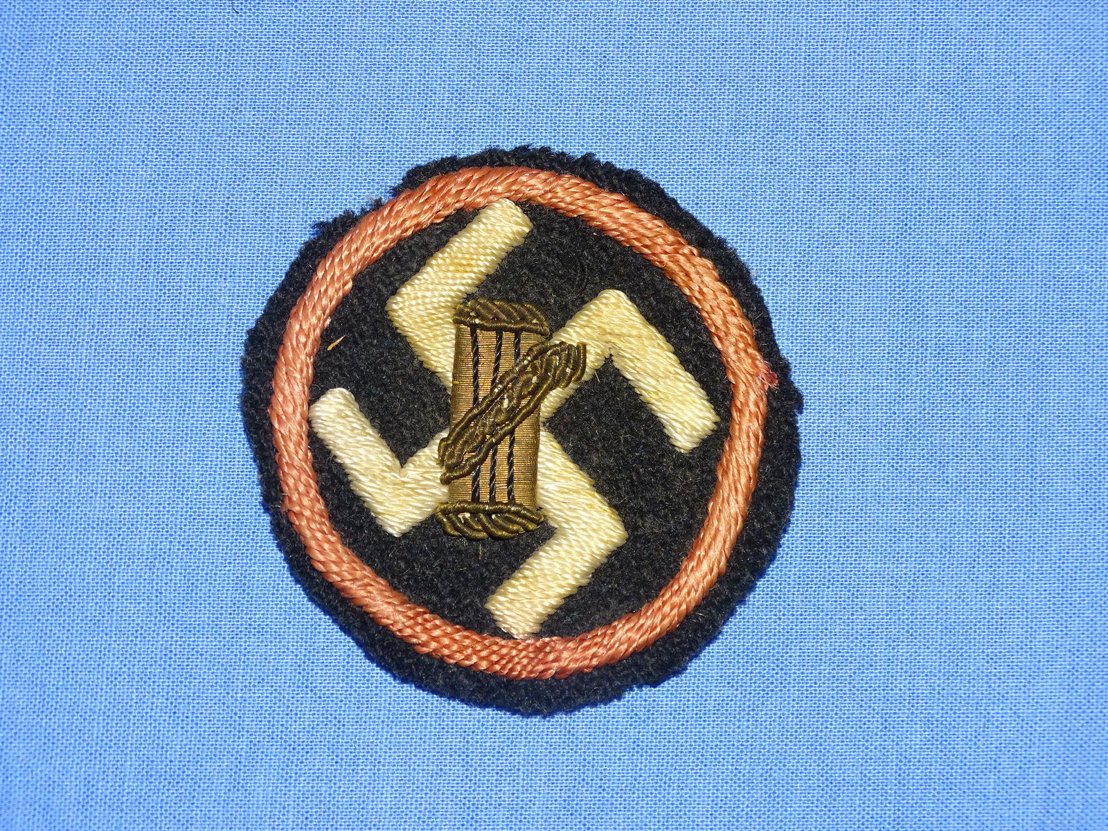 WWII Fascist Italian Insignia Patch w/ Bullion (1 of 4)