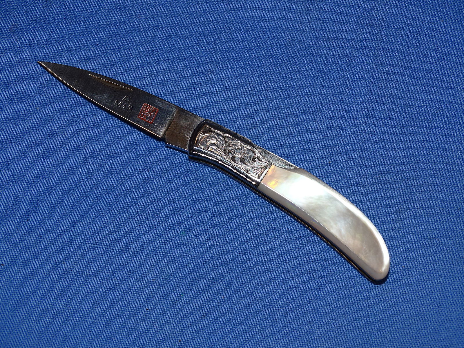 AL MAR Mother of Pearl $ Engraved Osprey Knife, Valade 95, AM1001P (1 of 6)