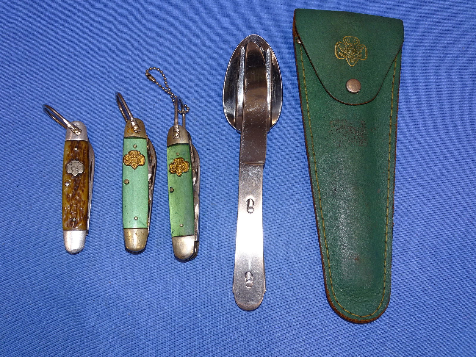 Folding Pocket Knife Lot, Vintage GSA Girl Scouts (1 of 9)