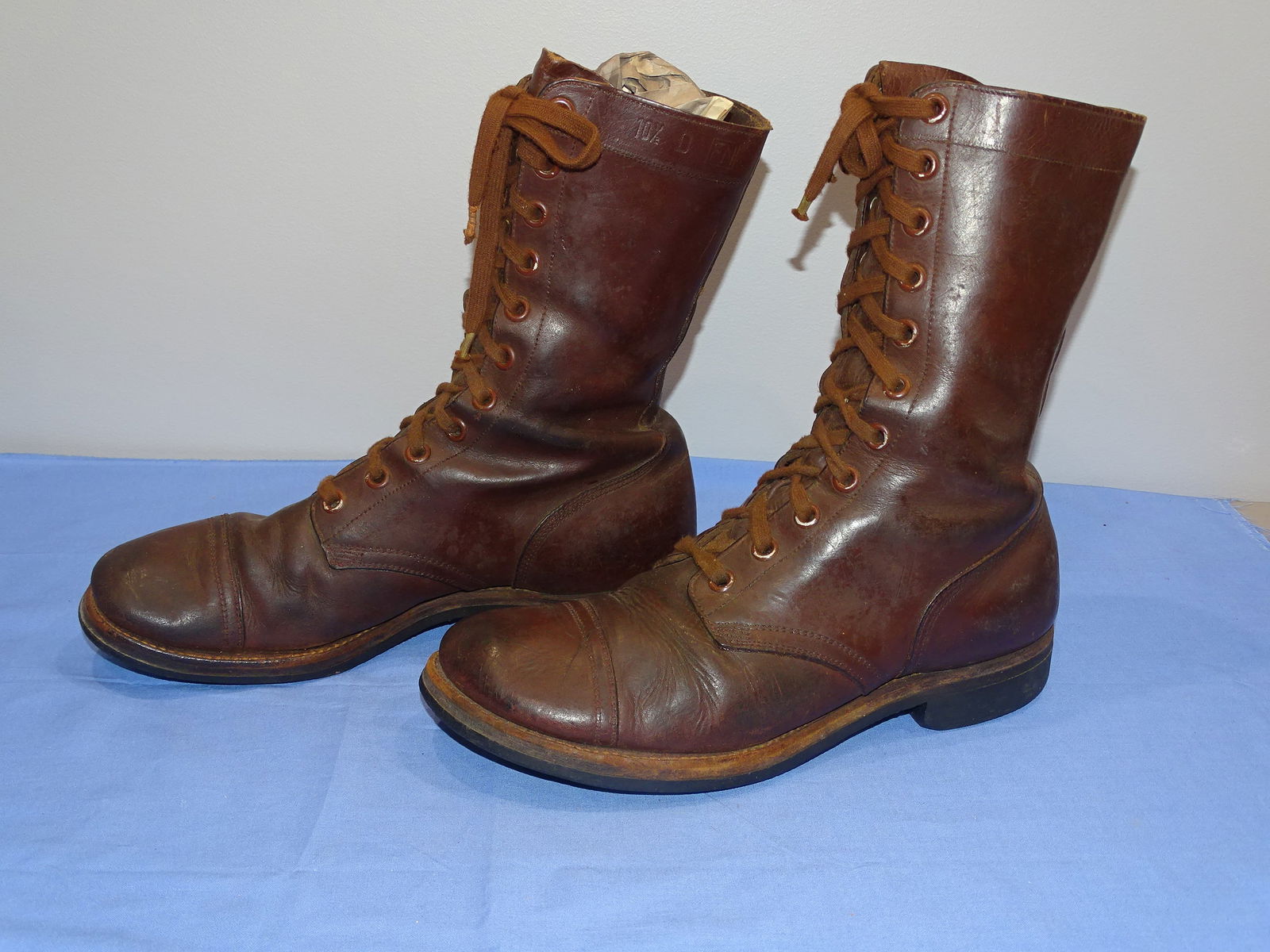 WWII-Korean War Era Brown Leather Combat Boots, Size 10 1/2 (1 of 6)