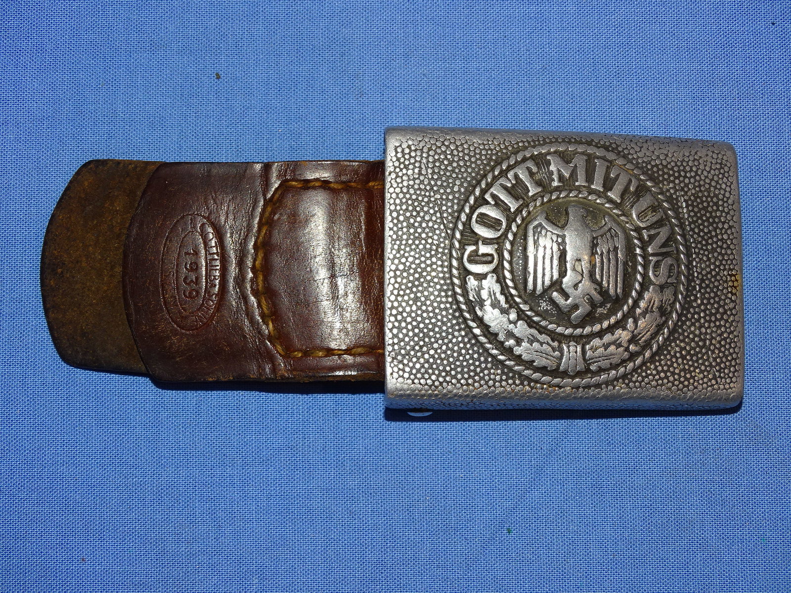 WWII German Army Heer Enlisted EM Belt Buckle w/ Tab 1939 Dated LG&S: NICE EM BELT BUCKLE WITH LEATHER TAB PRESENT.