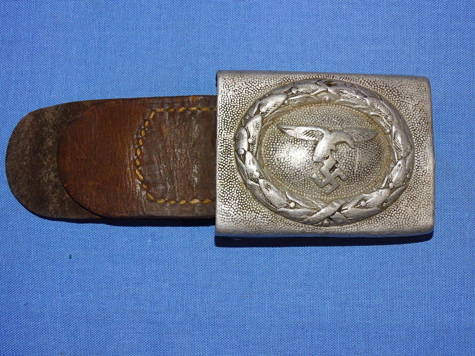 WWII German Luftwaffe Enlisted EM Belt Buckle w/ Tab (1 of 4)