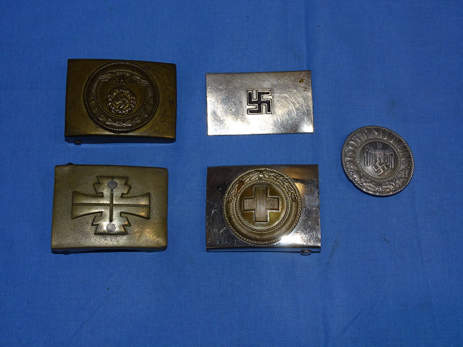 WWI-WWII German Belt Buckle lOT: NICE WWI - WWII GERMAN BELT BUCKLE LOT.