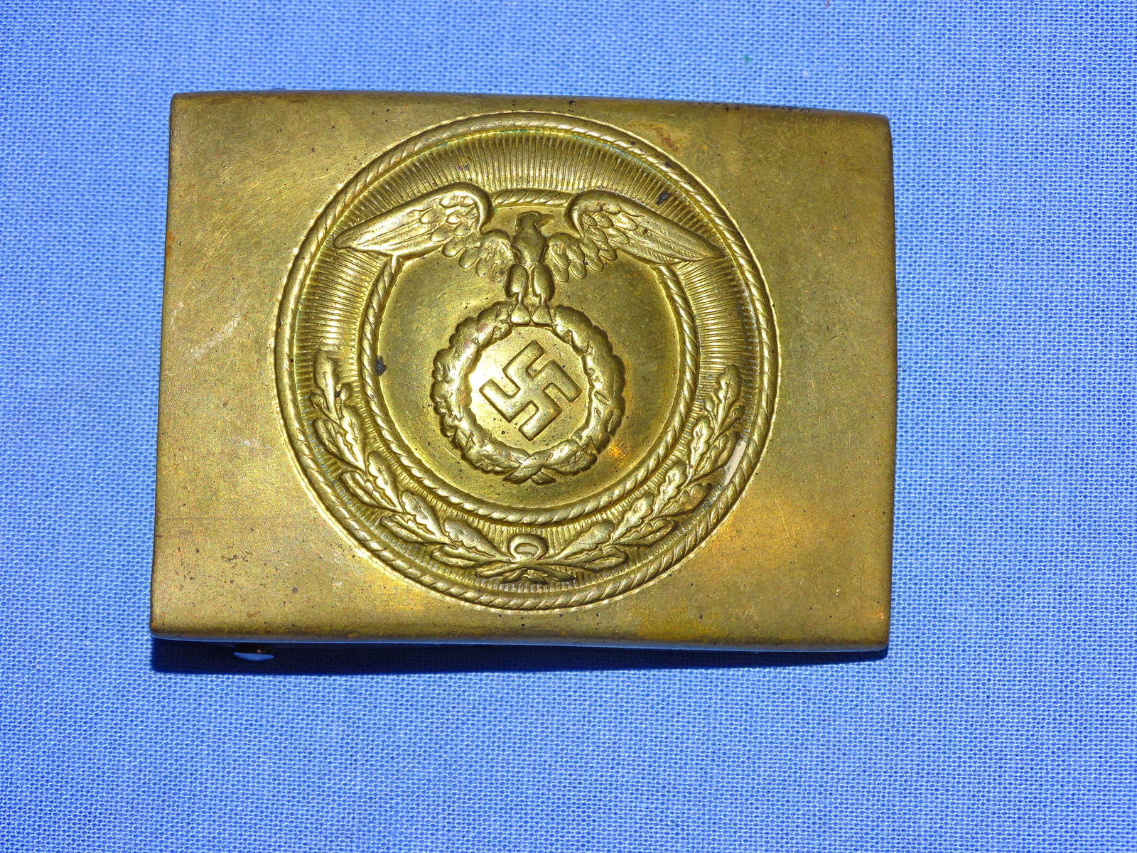 WWII German S/A Brown Shirt Belt Buckle (1 of 2)