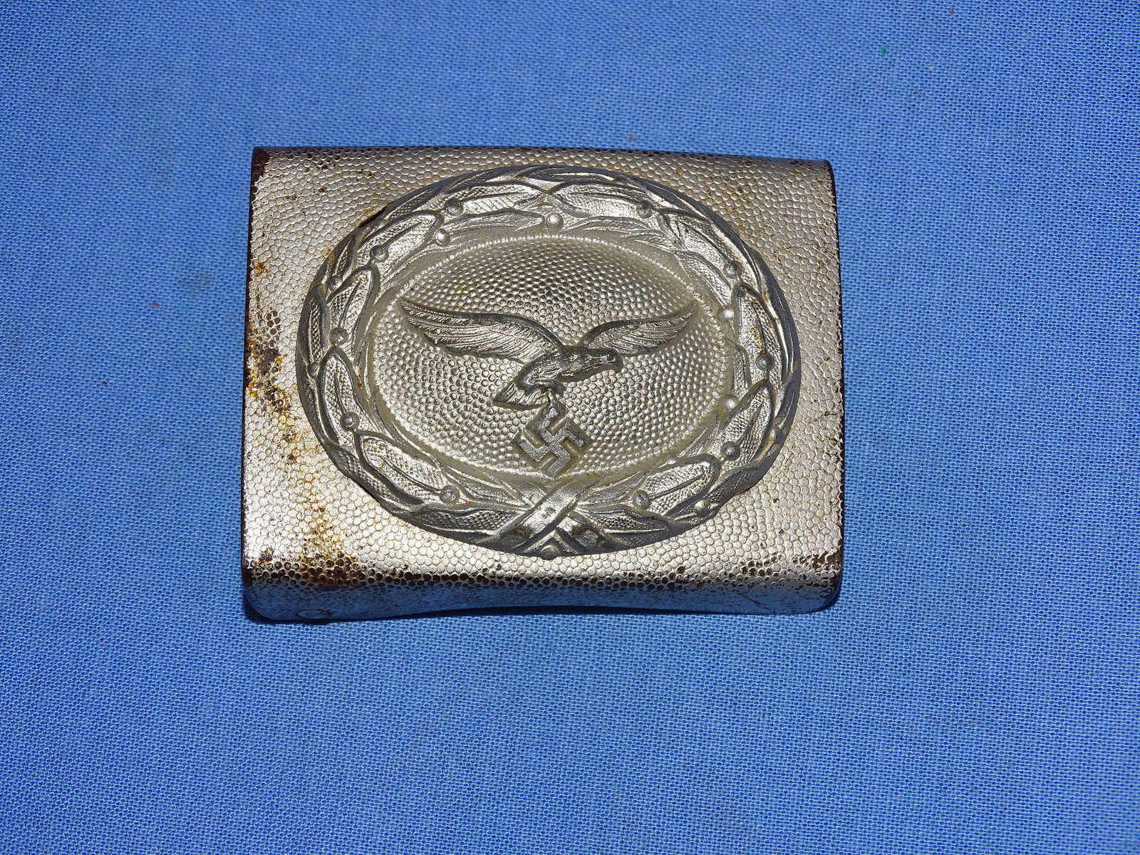 WWII German LUFTWAFFE EM Belt Buckle (1 of 2)