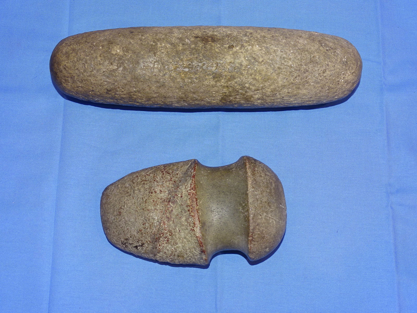 Native American Indian Stone Implements, Axe Head & Corn Grinding Stone Roller (1 of 9)