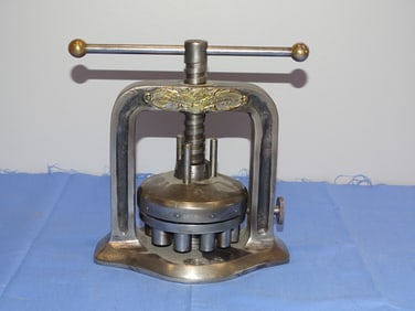 Vintage Dental Press, W.M. SHARP Co. Pat. 1903