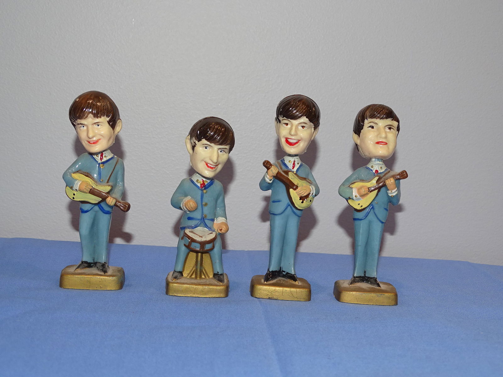 Vintage The Beatles Figurine Bobble Head Set, JOHN, PAUL, RINGO & GEORGE (1 of 6)