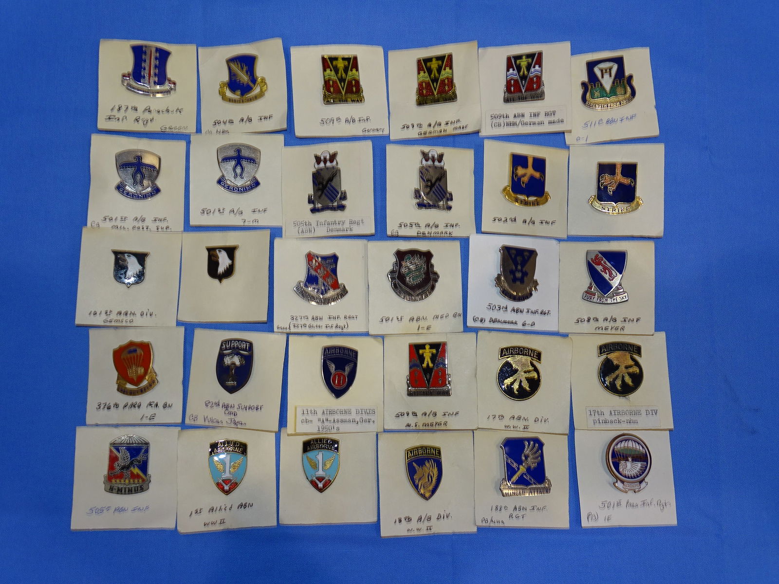 WWII U.S. Distinctive Unit Insignia DUI Crest Lot, Airborne Paratrooper (1 of 6)