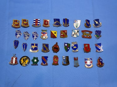 WWI - WWII Distinctive Unit Insignia DUI Crest Lot