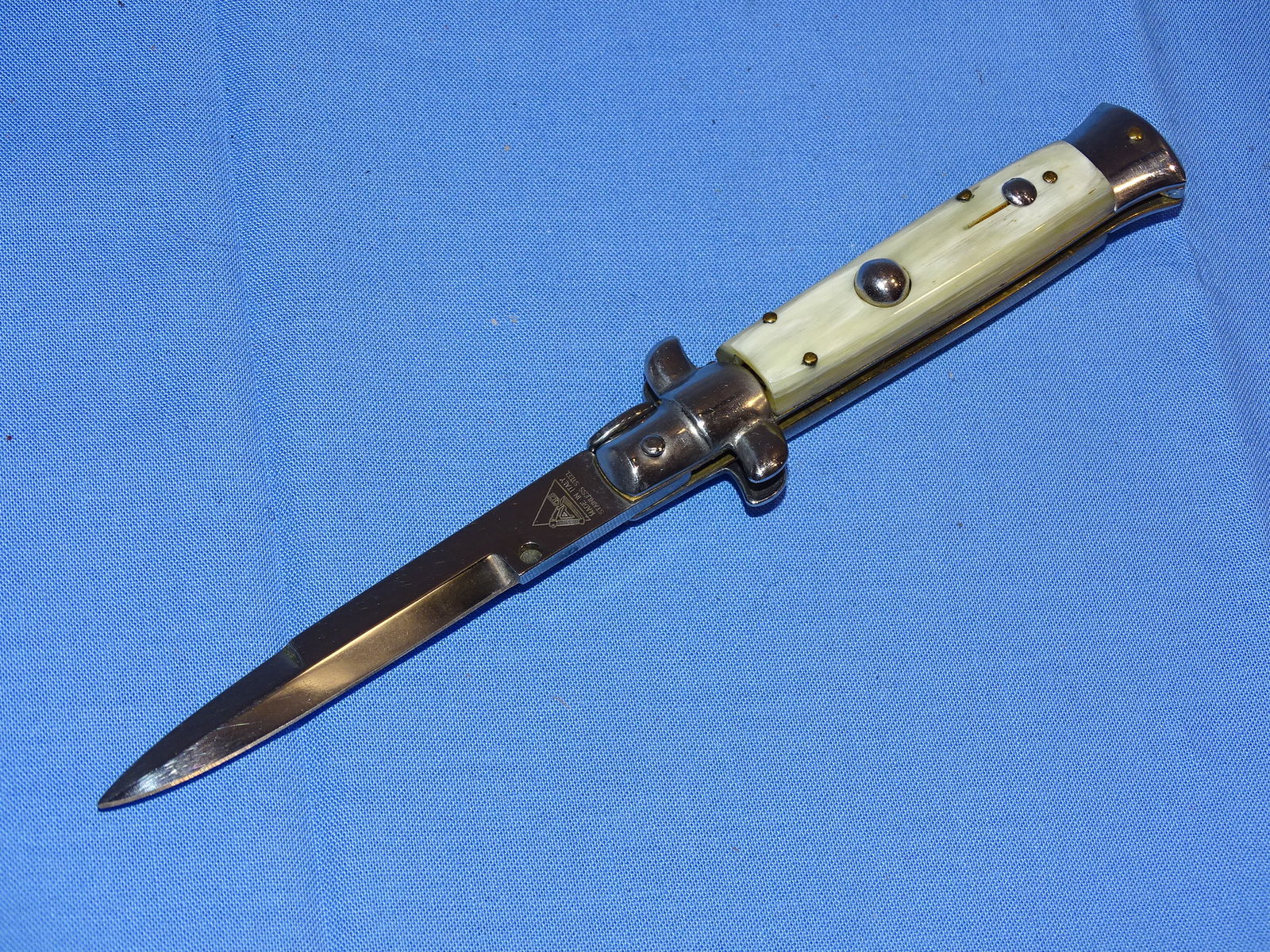 Italy Italian STILETTO Switchblade Automatic Knife, AKC (1 of 6)