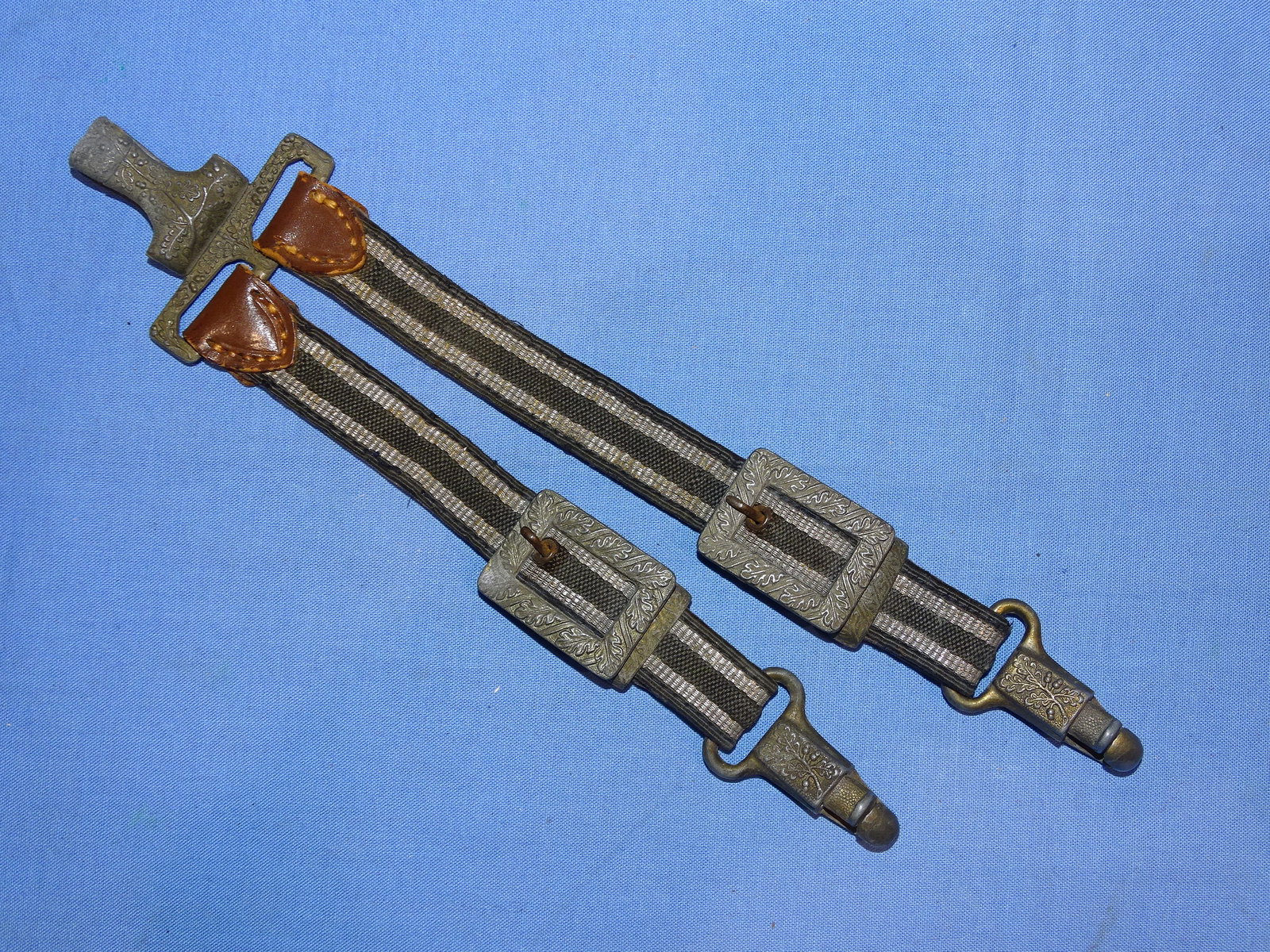 WWII German Luftwaffe Dagger "Deluxe" Hangers (1 of 8)