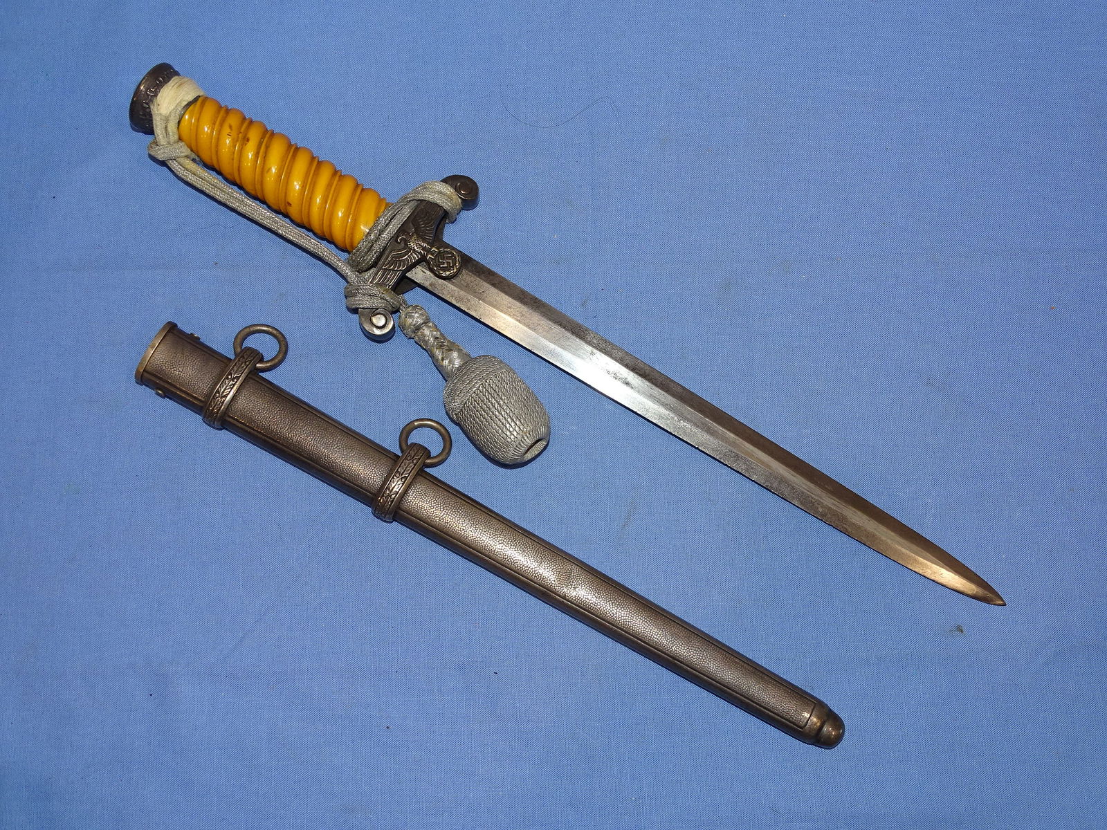 WWII German Army Officer's Dress Dagger, Max Weyersberg (1 of 11)