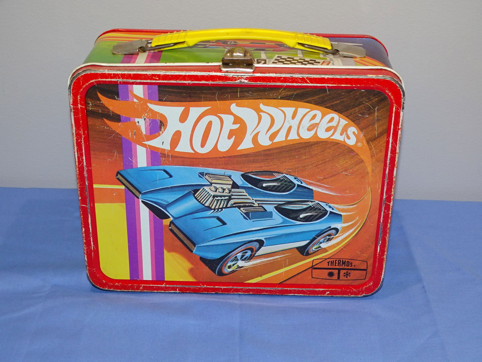 Vintage Lunch Box, 1969 Mattel Hotwheels (1 of 9)