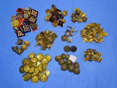 WWI - WWII British Uniform Button & Rank Pip Insignia Lot