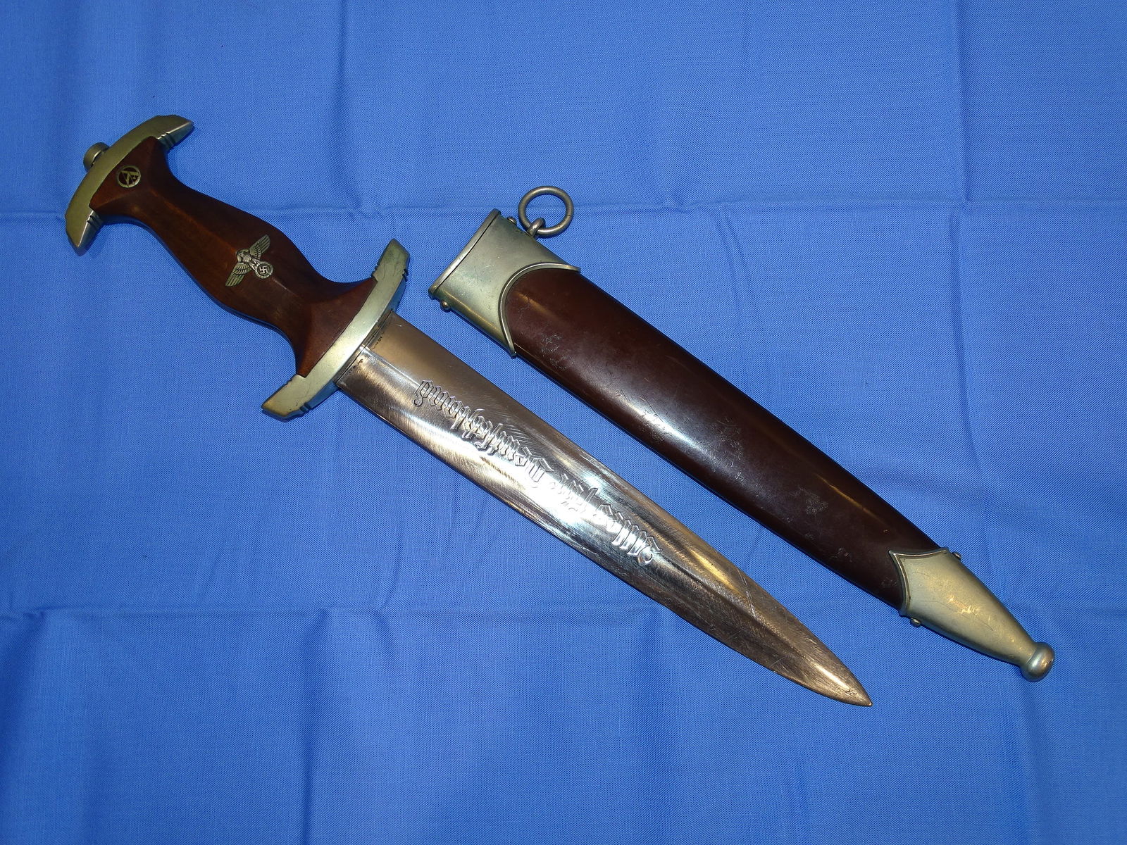 WWII German S/A Dagger, Gebruber Heller Schmalkden, Ground Rohm (1 of 16)