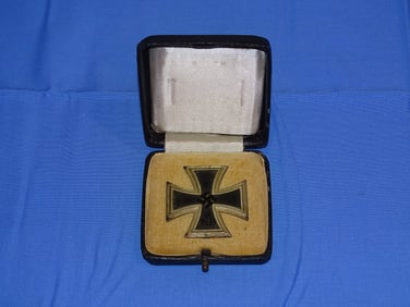 WWII German Medal, Cased Iron Cross 1st Class EKI, "26" B.H.Mayer