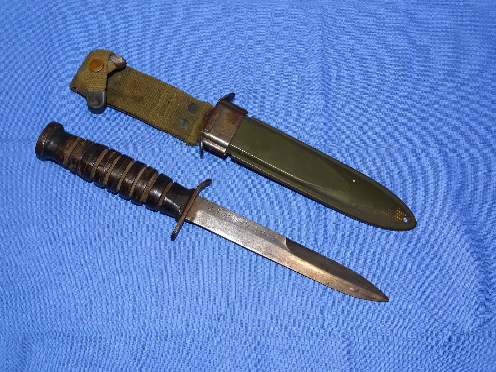 WWII M3 M-3 Fighting Knife, Blade Dated PAL 1943 (1 of 10)