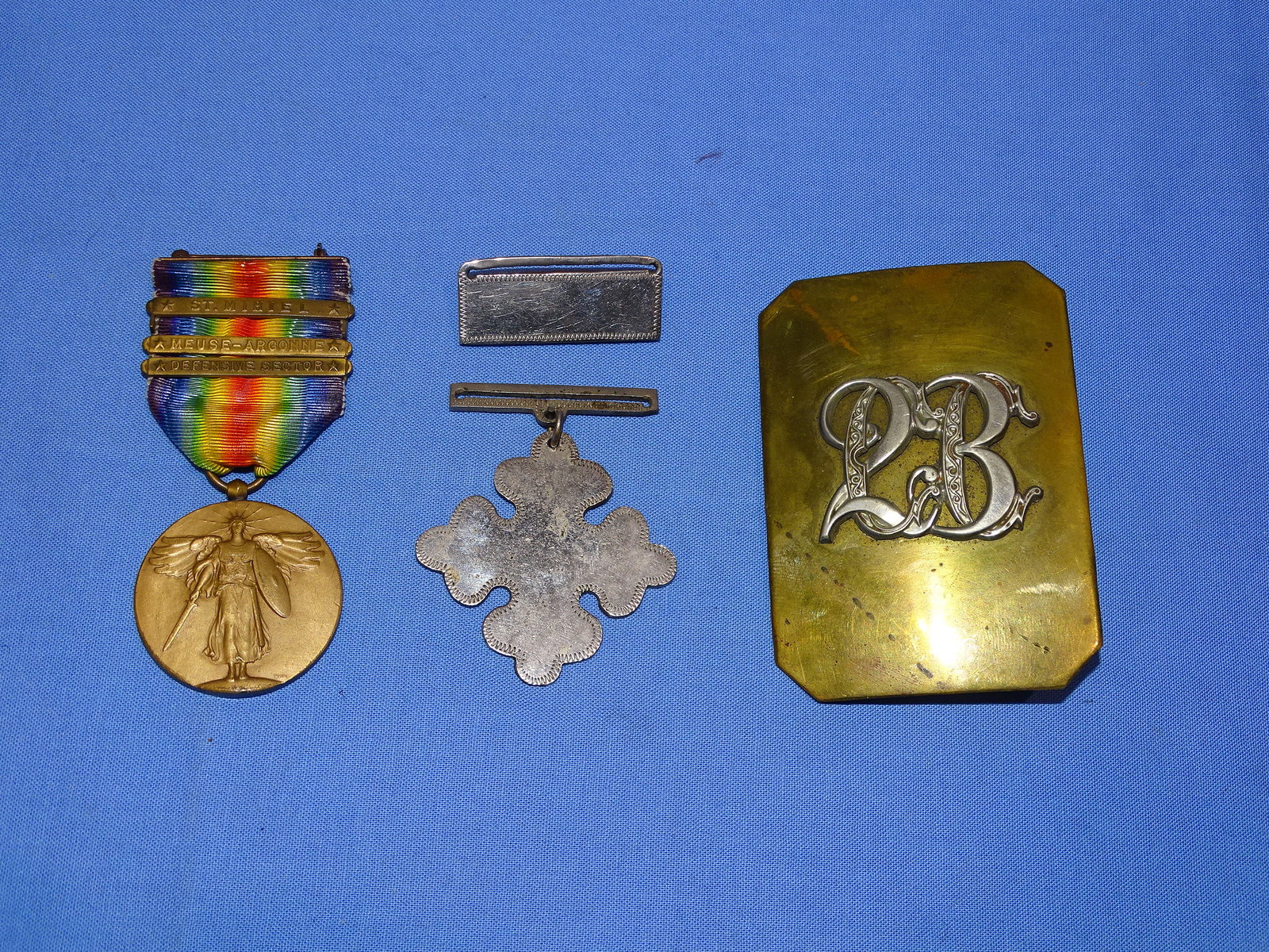 Indian Wars - WWI Era Military Medal, Corps Badge, Belt Plate Lot (1 of 8)