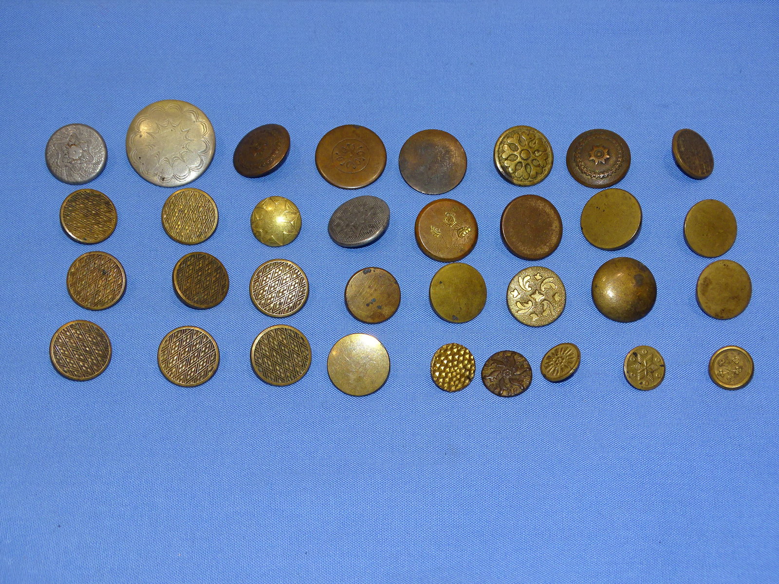 LOT of Vintage 18th C. Century Buttons (1 of 8)