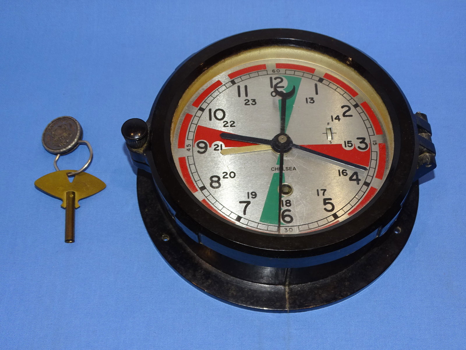 WWII Chelsea Navy USN Ships Clock, 24 Hour, Bake-Lite (1 of 10)